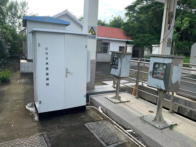 在線水質監(jiān)測儀戶外應用現(xiàn)場 在線水質監(jiān)測儀戶外應用現(xiàn)場
